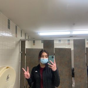 Meet your Posher, Priscilla